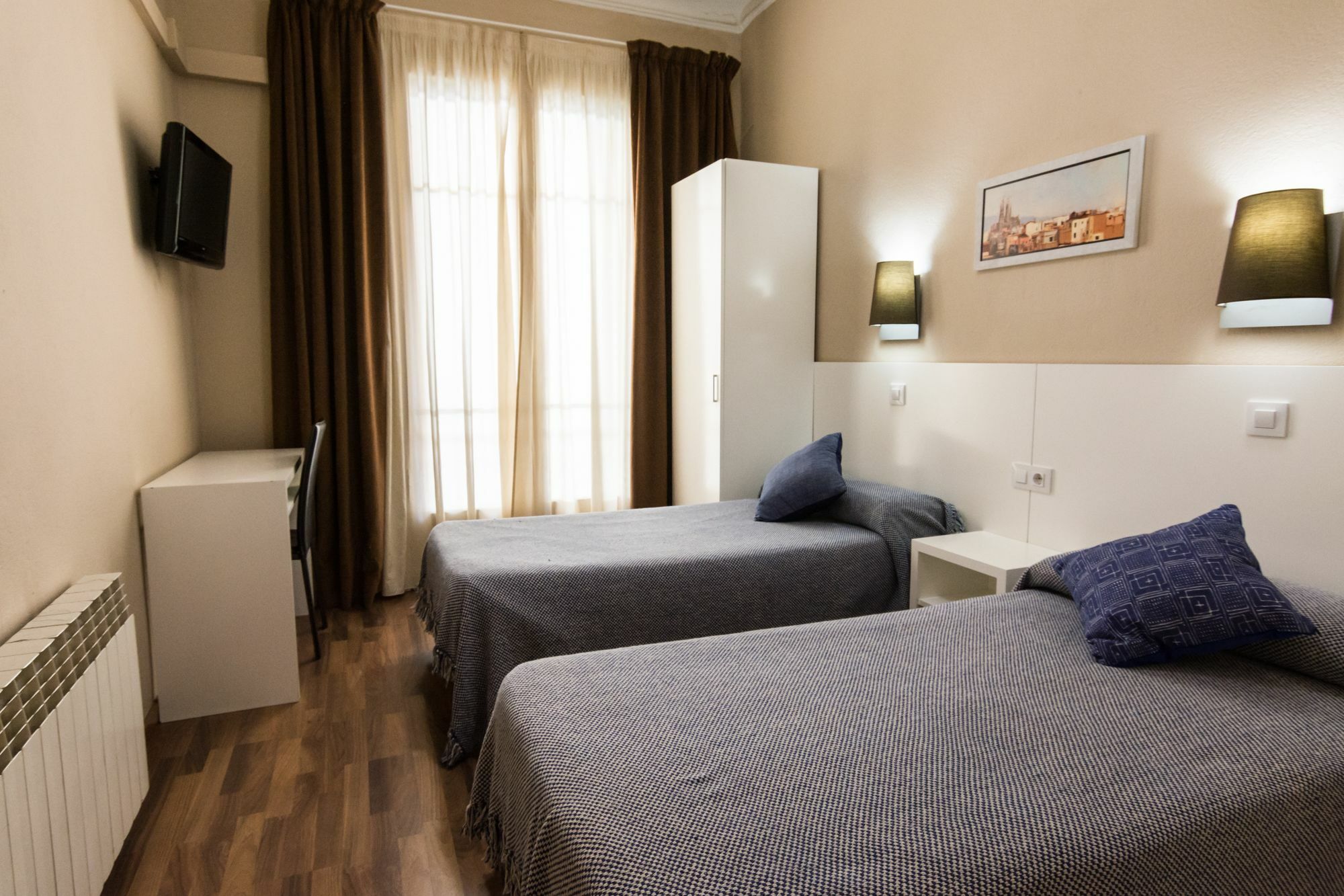 Hostal Lesseps Barcelona Bagian luar foto